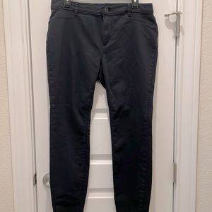 SZ 10, blk stretch cotton skinny chino GAP